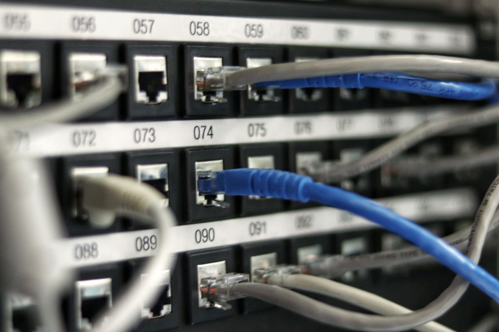 Should Manufacturers Consider Moving to the Cloud?