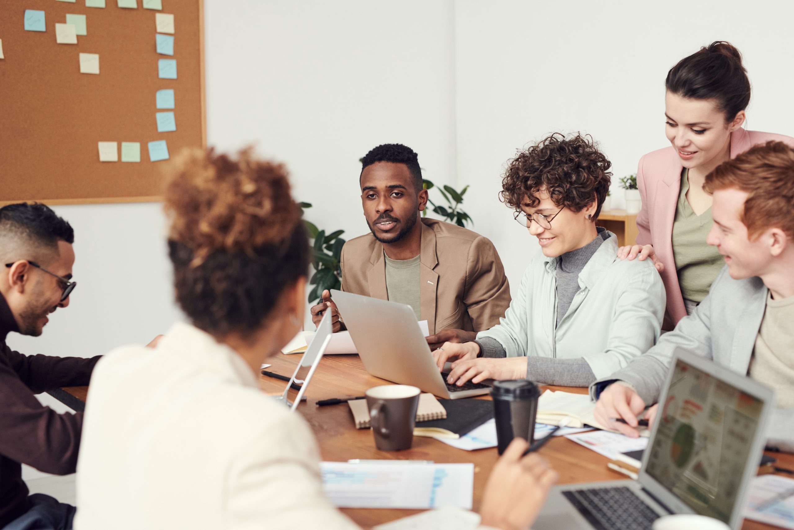 4 Reasons Why Informal Work Chats Are Good For Your Business