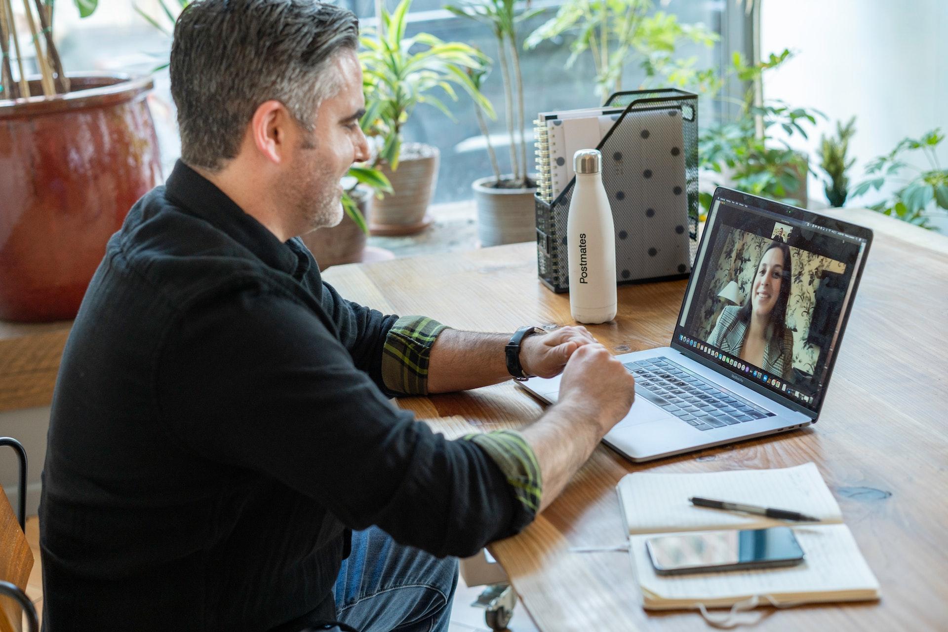Why Effective Internal Comms Are Critical To Making A Success Of Flexible Working